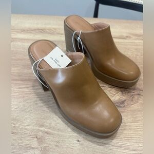 NWOT Women’s Tess Mule Platform Heels